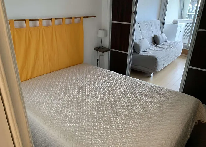 Apartman 2 Pieces Avec Terrasse A Port Camargue - Fr-1-731-146 Le Grau-du-Roi