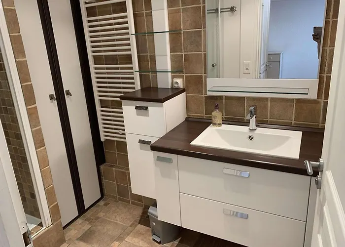 Apartman 2 Pieces Avec Terrasse A Port Camargue - Fr-1-731-146 *